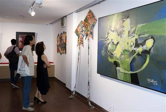 Participa artista multimedia estadounidense en exhibición de arte contemporáneo en Vietnam ảnh 1 Participa artista multimedia estadounidense en exhibición de arte contemporáneo en Vietnam ảnh 1