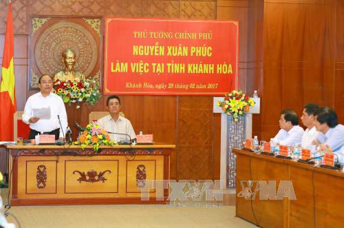 Premier exhorta a Khanh Hoa a desarrollar economía basada en turismo ảnh 1 Premier exhorta a Khanh Hoa a desarrollar economía basada en turismo ảnh 1