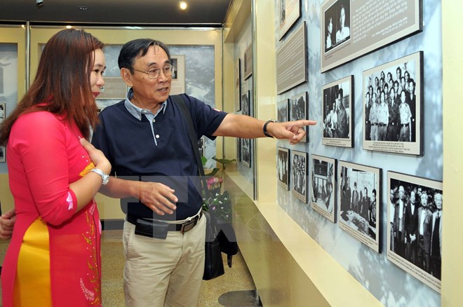 Exhibición sobre vida de exlíderes revolucionarios vietnamitas ảnh 1 Exhibición sobre vida de exlíderes revolucionarios vietnamitas ảnh 1