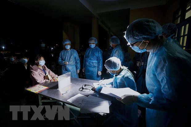 Protección de ciudadanía en zonas afectadas por coronavirus, tarea prioritaria de Vietnam ảnh 1 Protección de ciudadanía en zonas afectadas por coronavirus, tarea prioritaria de Vietnam ảnh 1