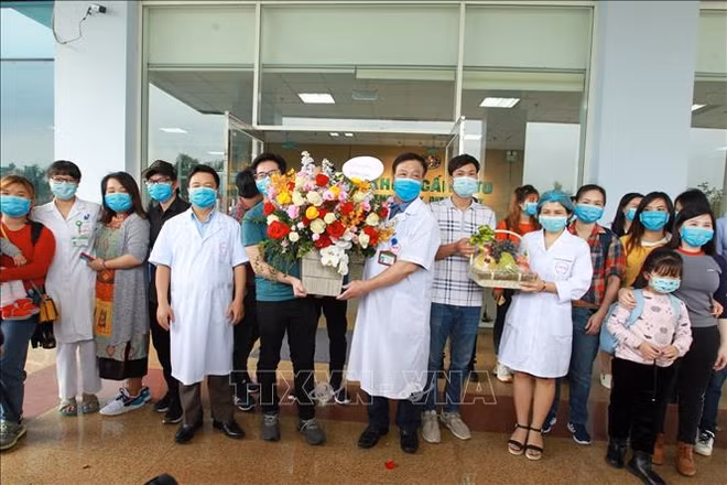 Ensalza Sputnik éxitos de Vietnam en lucha contra COVID-19 ảnh 1