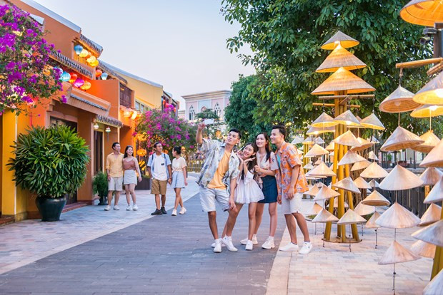 Año Nuevo Lunar dinamiza turismo vietnamita ảnh 3 Año Nuevo Lunar dinamiza turismo vietnamita ảnh 3