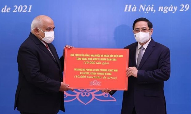 Premier de Vietnam propone intensificar lazos con Cuba en producción de vacunas ảnh 1 Premier de Vietnam propone intensificar lazos con Cuba en producción de vacunas ảnh 1