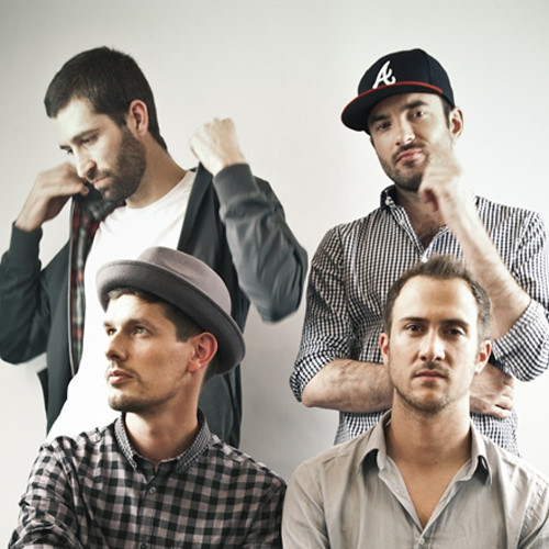 Performances de banda musical francesa deleita al público de Da Nang ảnh 1 Performances de banda musical francesa deleita al público de Da Nang ảnh 1