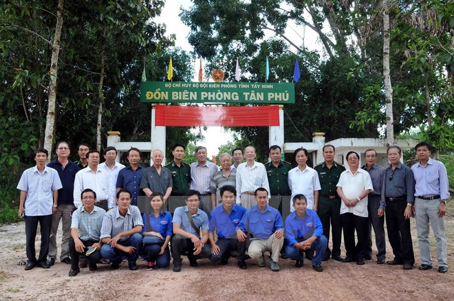 VNA rinde homenaje a sus mártires en Tay Ninh ảnh 1 VNA rinde homenaje a sus mártires en Tay Ninh ảnh 1