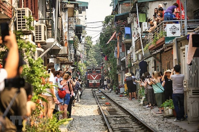 Recibe Hanoi a más de dos millones 400 mil turistas en enero ảnh 1