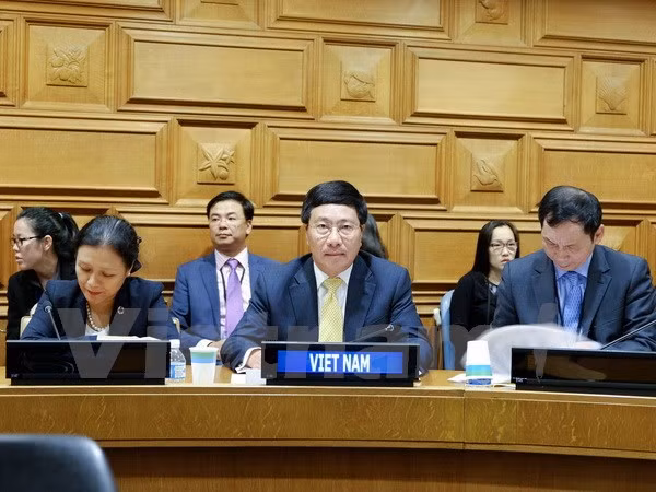 Vicepremier vietnamita cumple amplio programa de encuentros en Nueva York ảnh 2
