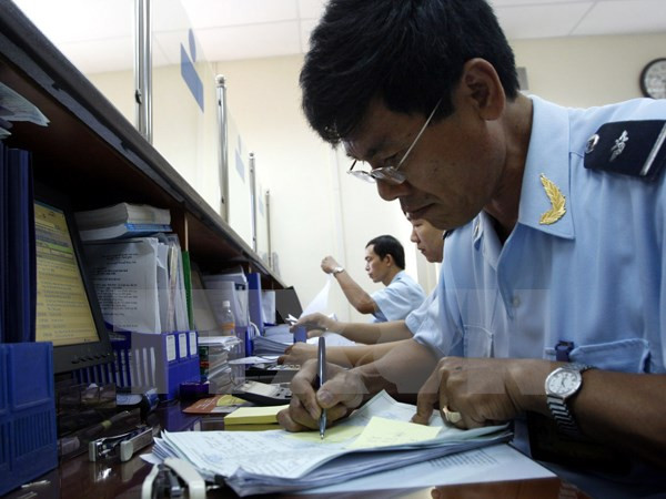 Vietnam: Salario básico de funcionarios públicos aumentará en 2016 ảnh 1 Vietnam: Salario básico de funcionarios públicos aumentará en 2016 ảnh 1