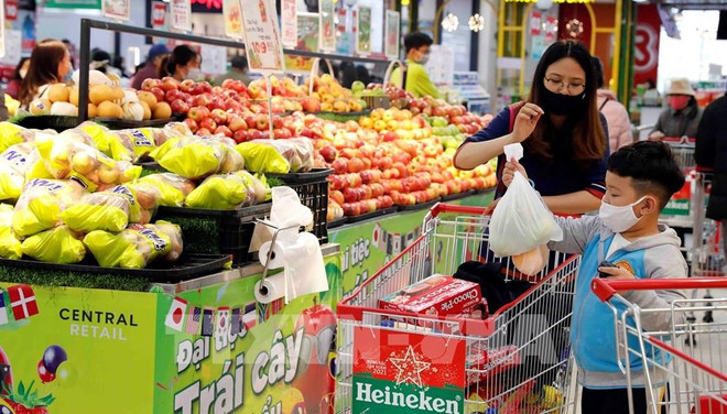 Canales minoristas vietnamitas lanzan promociones para satisfacer demanda de compras de fin de año ảnh 1 Canales minoristas vietnamitas lanzan promociones para satisfacer demanda de compras de fin de año ảnh 1