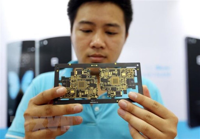 Vietnam por desarrollar recursos humanos en industria de semiconductores ảnh 2 Vietnam por desarrollar recursos humanos en industria de semiconductores ảnh 2