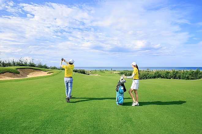 Provincia de Khanh Hoa impulsará desarrollo del turismo de golf ảnh 2