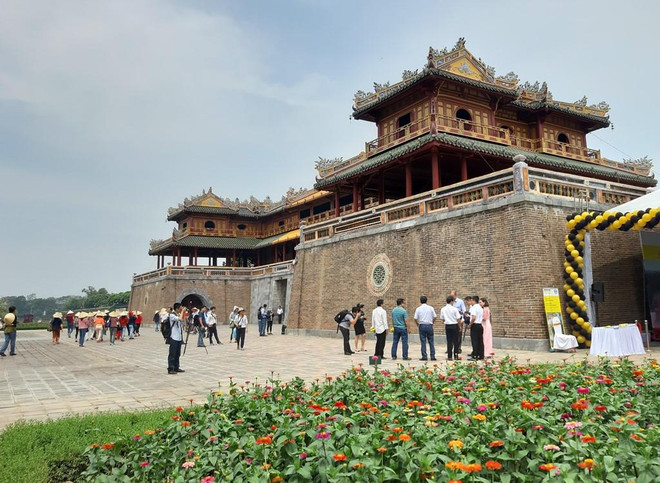 Atractivos festivales atraen turistas a la provincia vietnamita de Thua Thien- Hue ảnh 1  Atractivos festivales atraen turistas a la provincia vietnamita de Thua Thien- Hue ảnh 1