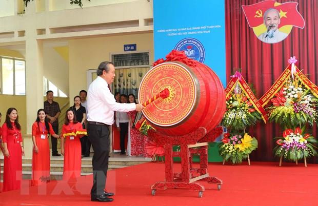Dirigentes de Vietnam felicitan a estudiantes por nuevo año escolar ảnh 1 Dirigentes de Vietnam felicitan a estudiantes por nuevo año escolar ảnh 1
