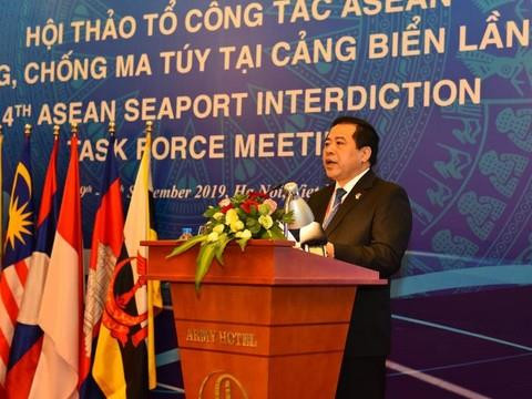 Países de la ASEAN patentizan en Vietnam compromiso de reforzar lucha contra drogas ảnh 1