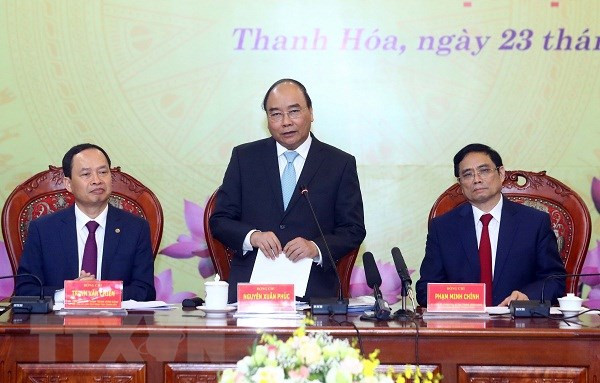 Premier de Vietnam insta a Thanh Hoa a intensificar formación de recursos humanos ảnh 1