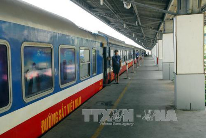 Vietnam se esfuerza para satisfacer demanda de transporte ferroviaria en días feriados de Tet ảnh 1 Vietnam se esfuerza para satisfacer demanda de transporte ferroviaria en días feriados de Tet ảnh 1