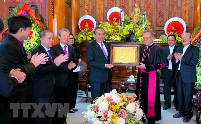 Dirigentes de Vietnam felicitan a comunidad católica por Navidad 2018 ảnh 1 Dirigentes de Vietnam felicitan a comunidad católica por Navidad 2018 ảnh 1