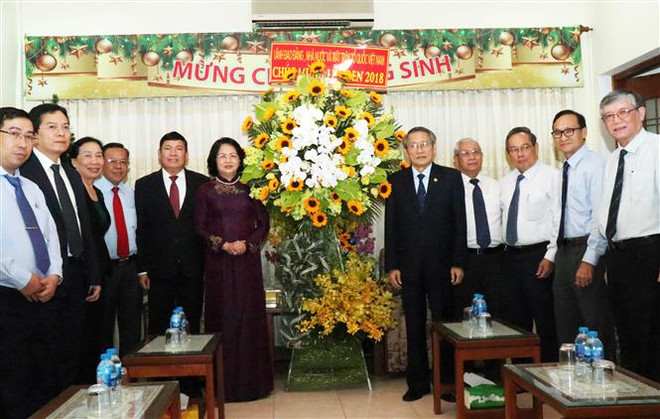Vicepresidenta de Vietnam felicita a Iglesia Evangélica en ocasión de Navidad ảnh 1 Vicepresidenta de Vietnam felicita a Iglesia Evangélica en ocasión de Navidad ảnh 1