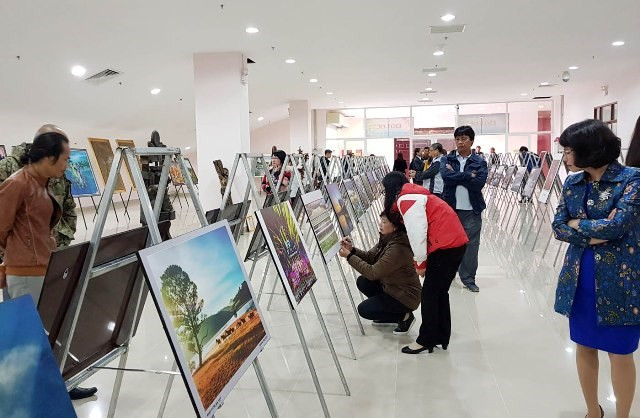 Efectúan exposición sobre cultura y historia de ciudad vietnamita de Da Lat ảnh 1