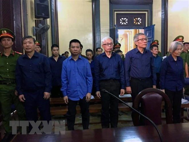 Emiten sentencias contra involucrados en caso de violación acontecido en banco vietnamita Dong A ảnh 1 Emiten sentencias contra involucrados en caso de violación acontecido en banco vietnamita Dong A ảnh 1