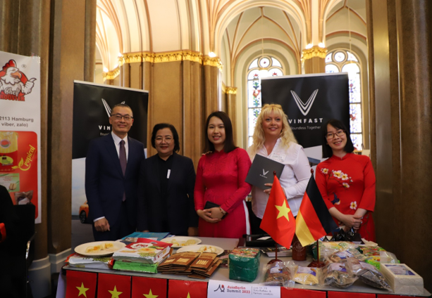 Vietnam participa en Cumbre AsiaBerlín 2023 ảnh 1