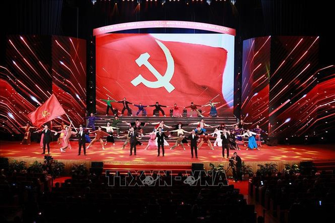 Vietnam honra a ejemplos destacados de movimientos de emulación patriótica ảnh 2 Vietnam honra a ejemplos destacados de movimientos de emulación patriótica ảnh 2