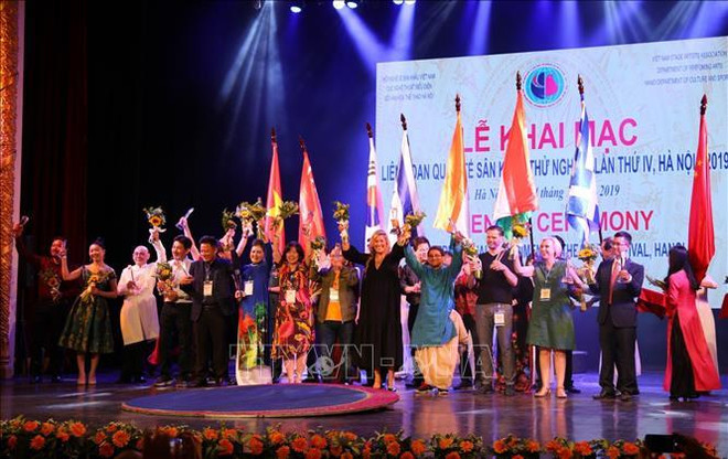 Inauguran en Hanoi IV Festival Internacional de Artes Escénicas ảnh 1