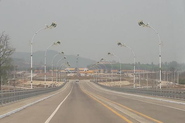 Fortalece nuevo puente de amistad comercio entre Tailandia y Myanmar ảnh 1 Fortalece nuevo puente de amistad comercio entre Tailandia y Myanmar ảnh 1