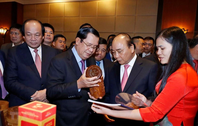 Realizan Conferencia de Promoción Comercial e Inversionista entre Vietnam y Camboya ảnh 1 Realizan Conferencia de Promoción Comercial e Inversionista entre Vietnam y Camboya ảnh 1