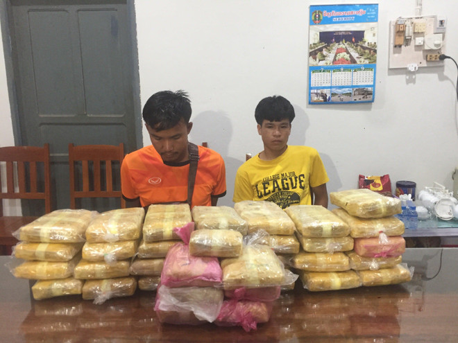 Incautan en la frontera entre Vietnam y Laos cargamento récord de drogas ảnh 1