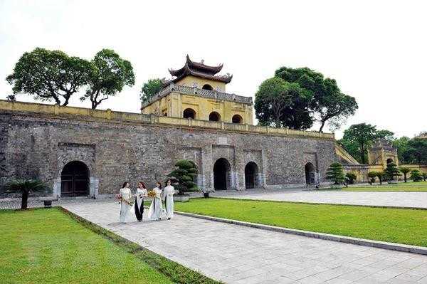 Exhiben documentos sobre cambios en límite administrativo de Hanoi ảnh 1 Exhiben documentos sobre cambios en límite administrativo de Hanoi ảnh 1