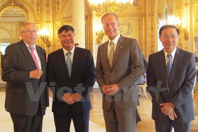Promueven cooperación efectiva entre Vietnam y localidades alemanas ảnh 1 Promueven cooperación efectiva entre Vietnam y localidades alemanas ảnh 1