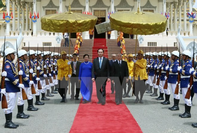 Reafirman Vietnam y Camboya determinación de fortalecer relaciones bilaterales ảnh 1 Reafirman Vietnam y Camboya determinación de fortalecer relaciones bilaterales ảnh 1