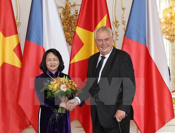 Vietnam da la bienvenida a los inversores checos, dice vicepresidenta ảnh 1 Vietnam da la bienvenida a los inversores checos, dice vicepresidenta ảnh 1