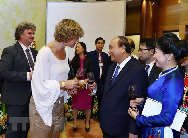 Primer ministro de Vietnam ofrece banquete por el Día Nacional ảnh 1