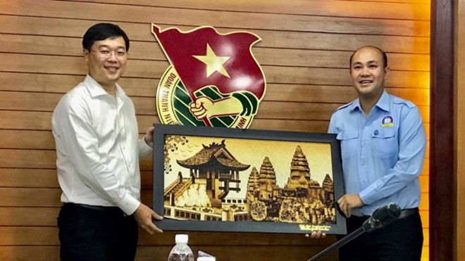 Intensifican intercambios jóvenes voluntarios de Vietnam y Camboya ảnh 1 Intensifican intercambios jóvenes voluntarios de Vietnam y Camboya ảnh 1