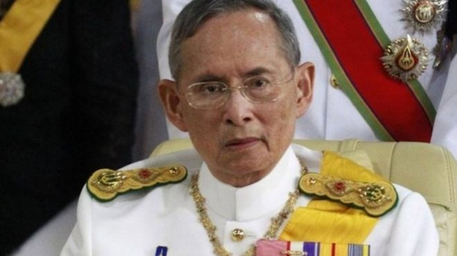Fallece el rey de Tailandia, monarca con más tiempo en un trono ảnh 1 Fallece el rey de Tailandia, monarca con más tiempo en un trono ảnh 1