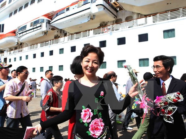 Patrocinadores foráneos discuten medidas para el desarrollo de turismo de Vietnam ảnh 1 Patrocinadores foráneos discuten medidas para el desarrollo de turismo de Vietnam ảnh 1