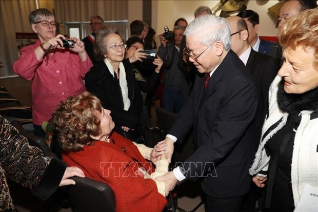 Vietnam envía condolencias al Partido Comunista de Francia por la muerte de Raymonde Dien ảnh 2 Vietnam envía condolencias al Partido Comunista de Francia por la muerte de Raymonde Dien ảnh 2