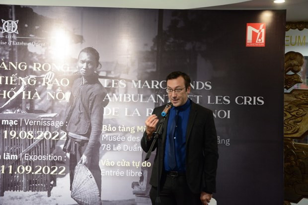 Efectúan exposición sobre vendedores ambulantes en calles de Hanoi ảnh 1 Efectúan exposición sobre vendedores ambulantes en calles de Hanoi ảnh 1