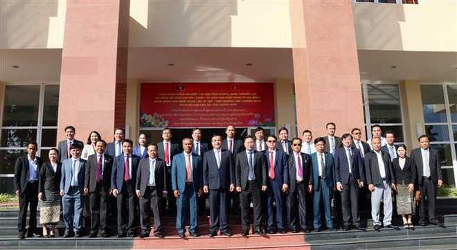 Quang Nam fortalece cooperación con provincia laosiana de Attapeu ảnh 2 Quang Nam fortalece cooperación con provincia laosiana de Attapeu ảnh 2