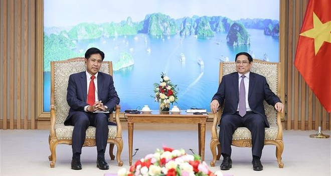Premier vietnamita recibe a ministro de Justicia de Laos ảnh 1 Premier vietnamita recibe a ministro de Justicia de Laos ảnh 1