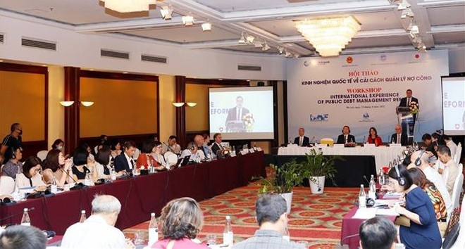 Comparten en Vietnam experiencias internacionales en reforma y gestión de deuda pública ảnh 1 Comparten en Vietnam experiencias internacionales en reforma y gestión de deuda pública ảnh 1