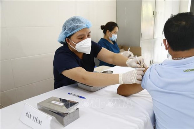 Vietnam reporta mil 561 casos de COVID-19 este domingo ảnh 1
