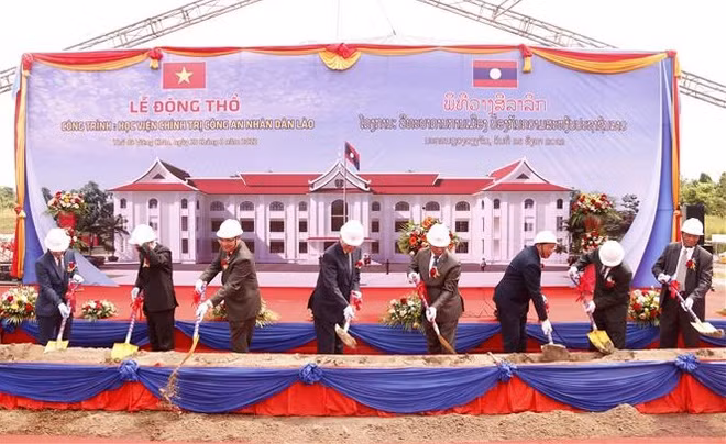 Inician construcción de la Academia Política, regalo especial de Vietnam a Laos ảnh 2
