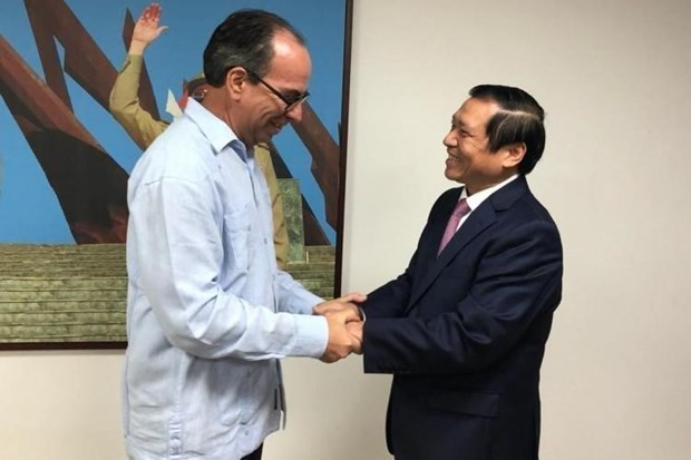 Vietnam y Cuba abogan por fortalecer labor ideológica ảnh 1 Vietnam y Cuba abogan por fortalecer labor ideológica ảnh 1