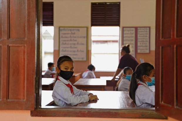 Laos trabaja para garantizar la apertura de escuelas en medio de COVID-19 ảnh 1