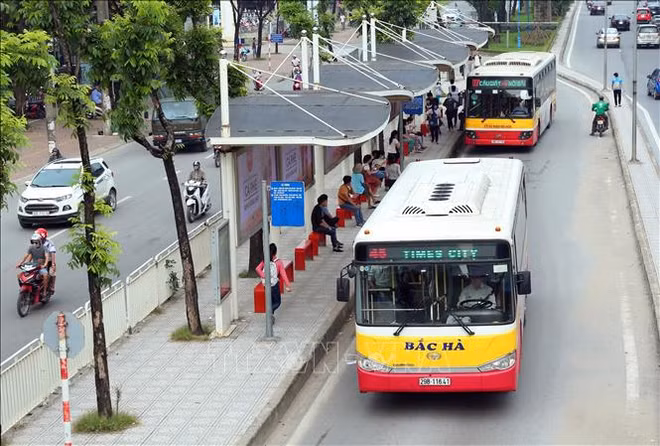 Hanoi aumentará autobuses durante feriado del Día Nacional ảnh 1 Hanoi aumentará autobuses durante feriado del Día Nacional ảnh 1