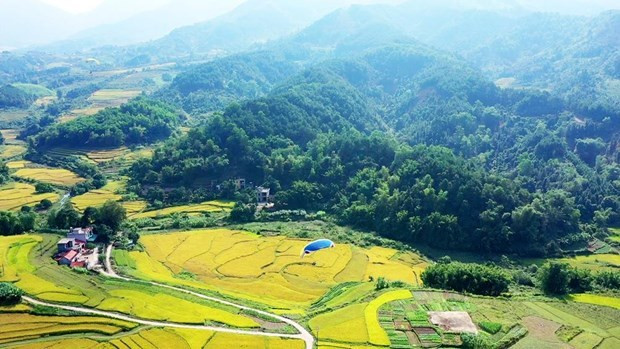 Descubren la tierra prístina de Binh Lieu en Vietnam ảnh 1