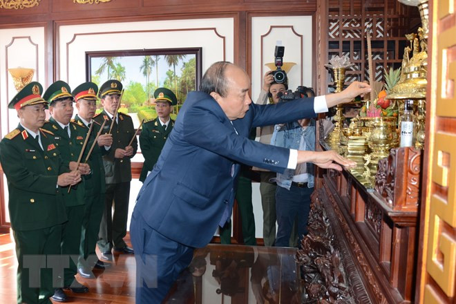 Primer ministro de Vietnam felicita a unidades militares en ocasión del Tet ảnh 2 Primer ministro de Vietnam felicita a unidades militares en ocasión del Tet ảnh 2